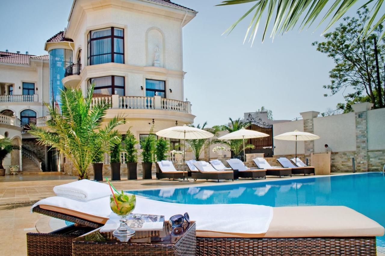 Villa Le Premier - Maestro Odessa Ngoại thất bức ảnh