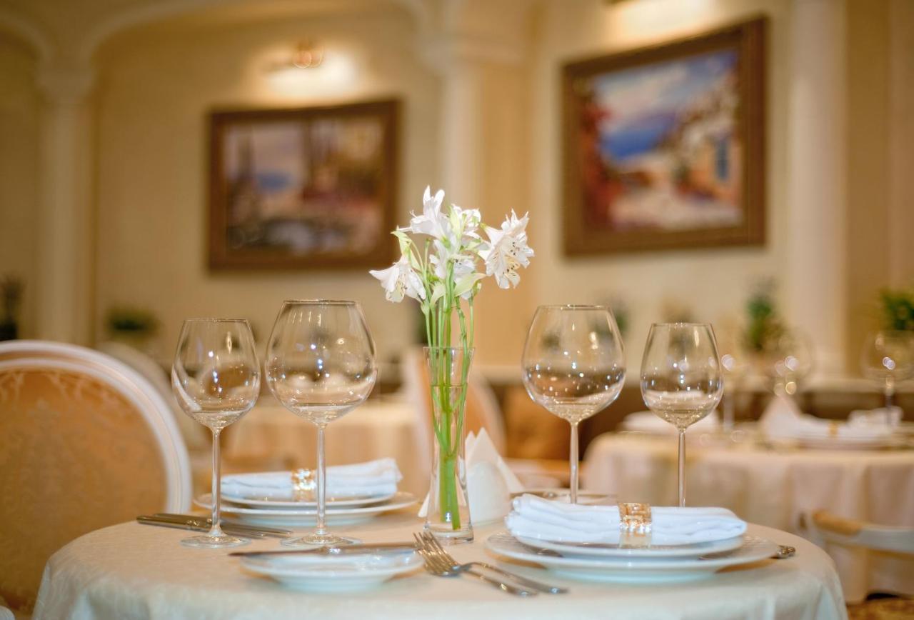 Villa Le Premier - Maestro Odessa Ngoại thất bức ảnh