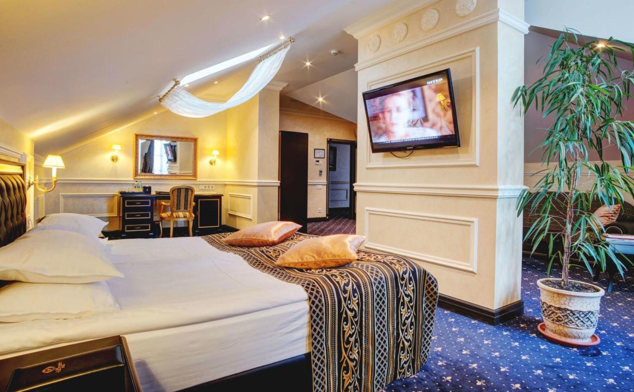 Villa Le Premier - Maestro Odessa Ngoại thất bức ảnh