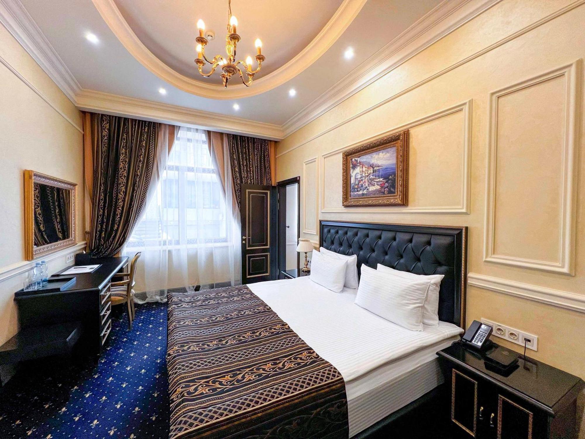 Villa Le Premier - Maestro Odessa Ngoại thất bức ảnh